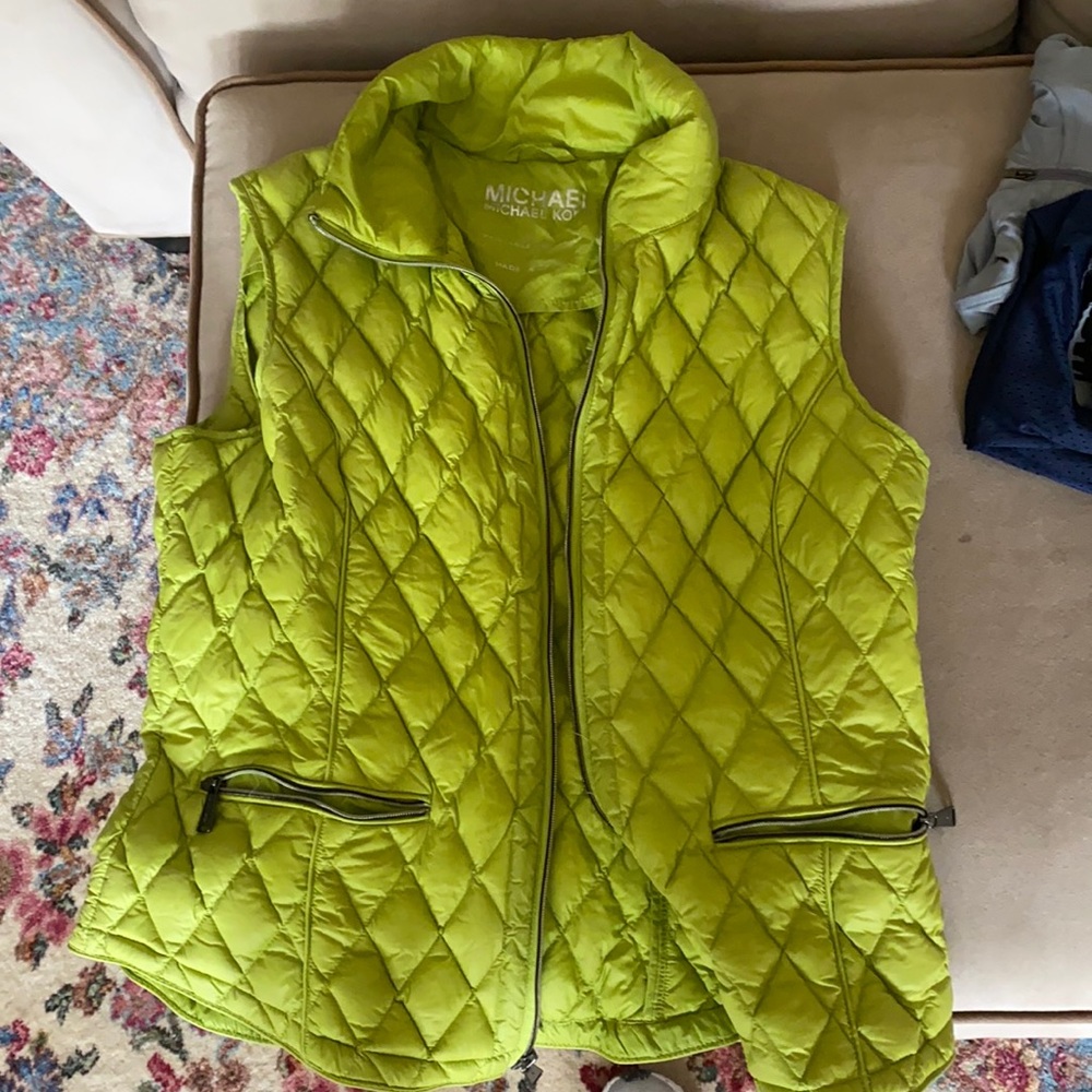 Michal kors vest size xl